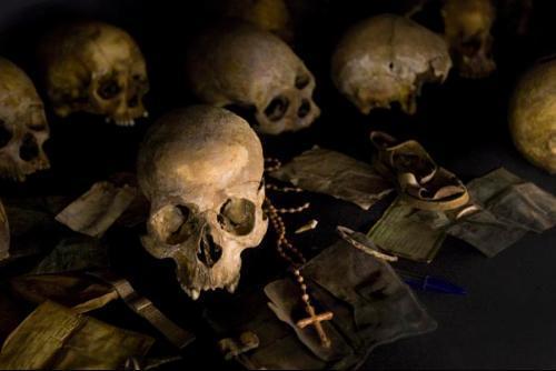 Dois políticos ruandeses condenados por massacre a templo católico em 1994.jpg Dois políticos ruandeses condenados por massacre a templo católico em 1994.jpg