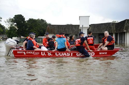 Bispos dos EUA convocam coleta de emergência por inundações em Louisiana.jpg Bispos dos EUA convocam coleta de emergência por inundações em Louisiana.jpg