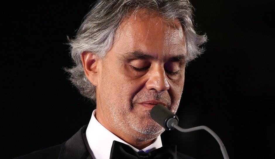 Santuário Nacional acolhe milhares de fiéis durante apresentação de Andrea Bocelli.jpg Santuário Nacional acolhe milhares de fiéis durante apresentação de Andrea Bocelli.jpg