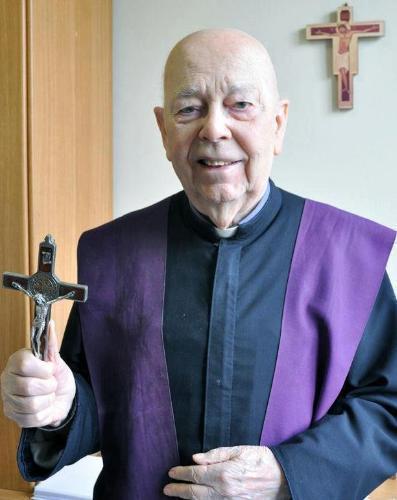 Novo livro do Padre Gabriele Amorth aprofunda o exorcismo, o mal e suas armadilhas.jpg