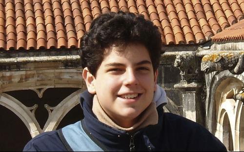 Concluída fase diocesana da beatificação de adolescente devoto à Eucaristia.jpg