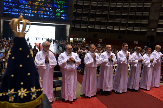 Igreja do Rio de Janeiro tem oito novos diáconos permanentes.png Igreja do Rio de Janeiro tem oito novos diáconos permanentes.png