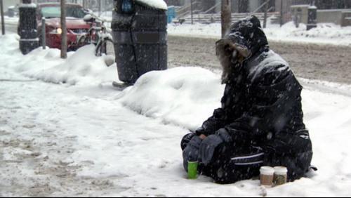 Diocese de Turim enfrenta o frio acolhendo aos sem teto.jpg Diocese de Turim enfrenta o frio acolhendo aos sem teto.jpg