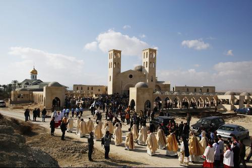 Católicos na Jordânia realizam sua peregrinação nacional ao lugar do Batismo de Jesus.jpg Católicos na Jordânia realizam sua peregrinação nacional ao lugar do Batismo de Jesus.jpg