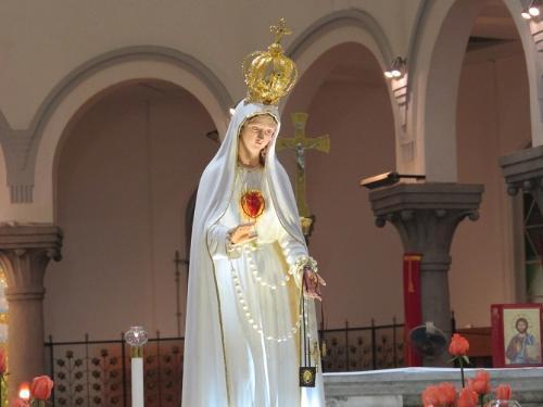 Imagem de Nossa Senhora de Fátima abençoada pelo Papa visita a China.jpg Imagem de Nossa Senhora de Fátima abençoada pelo Papa visita a China.jpg