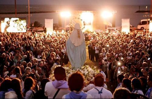 Rosário da Família é celebrado no Uruguai.jpg