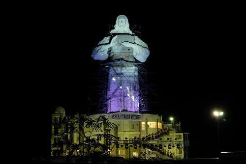 Filipinas inaugura maior imagem do mundo dedicada à Divina Misericórdia.jpg Filipinas inaugura maior imagem do mundo dedicada à Divina Misericórdia.jpg