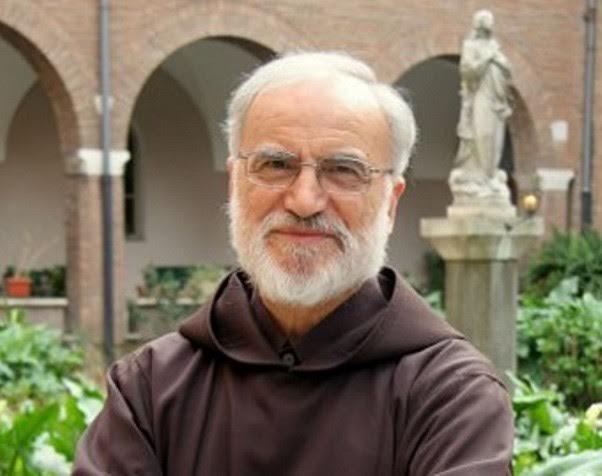 Padre Cantalamessa fará a pregação das cinco sextas-feiras da Quaresma no Vaticano.jpg