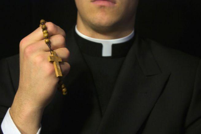 Novos sacerdotes são apresentados na Arquidiocese de Curitiba.jpg Novos sacerdotes são apresentados na Arquidiocese de Curitiba.jpg