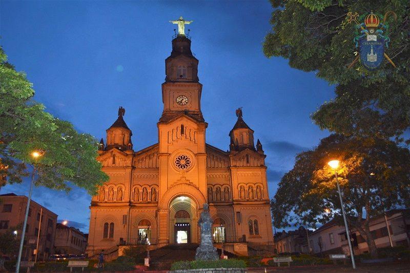 Em Ouro Fino (MG) Paróquia São Francisco de Paula completa 268 anos.jpg