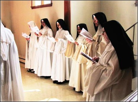 Mosteiro de Wisconsin cresce com jovens profissionais que deixam o mundo por Deus.png
