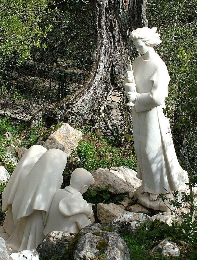 Com oração pela paz, Santuário de Fátima recorda aparições do Anjo aos Pastorinhos.jpg Com oração pela paz, Santuário de Fátima recorda aparições do Anjo aos Pastorinhos.jpg