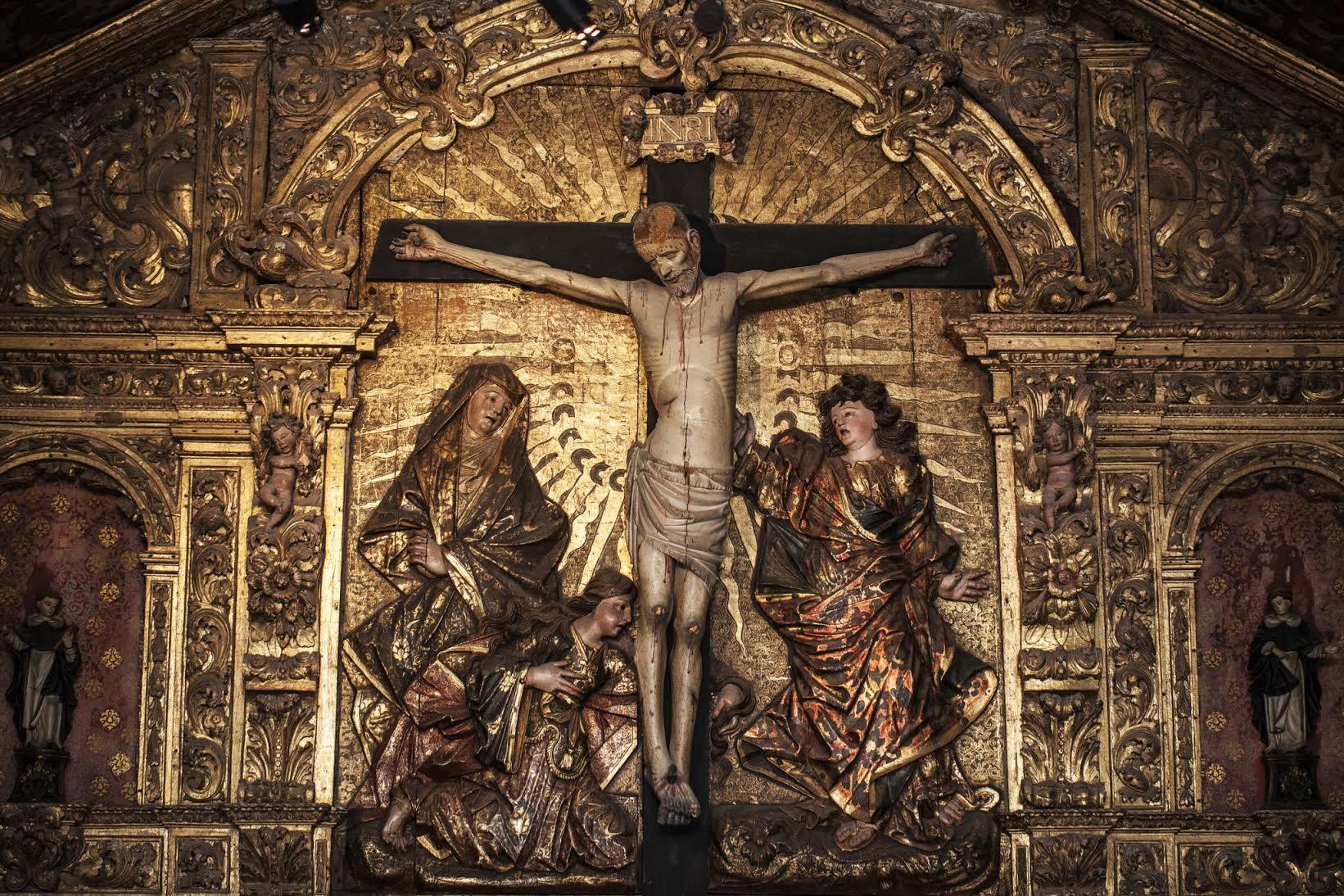 Cristo que muda de expressão é centro da Semana Santa em Aveiro.jpg