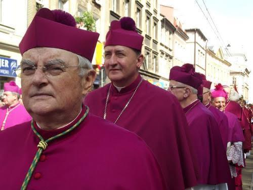 O maior milagre de Medjugorje são as confissões, afirma enviado papal.jpg