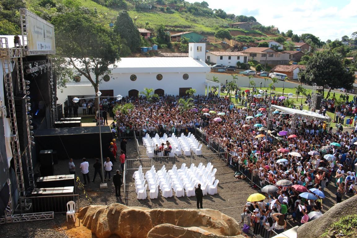 Igreja dedicada a Nossa Senhora Aparecida é inaugurada em Pernambuco.jpg Igreja dedicada a Nossa Senhora Aparecida é inaugurada em Pernambuco.jpg