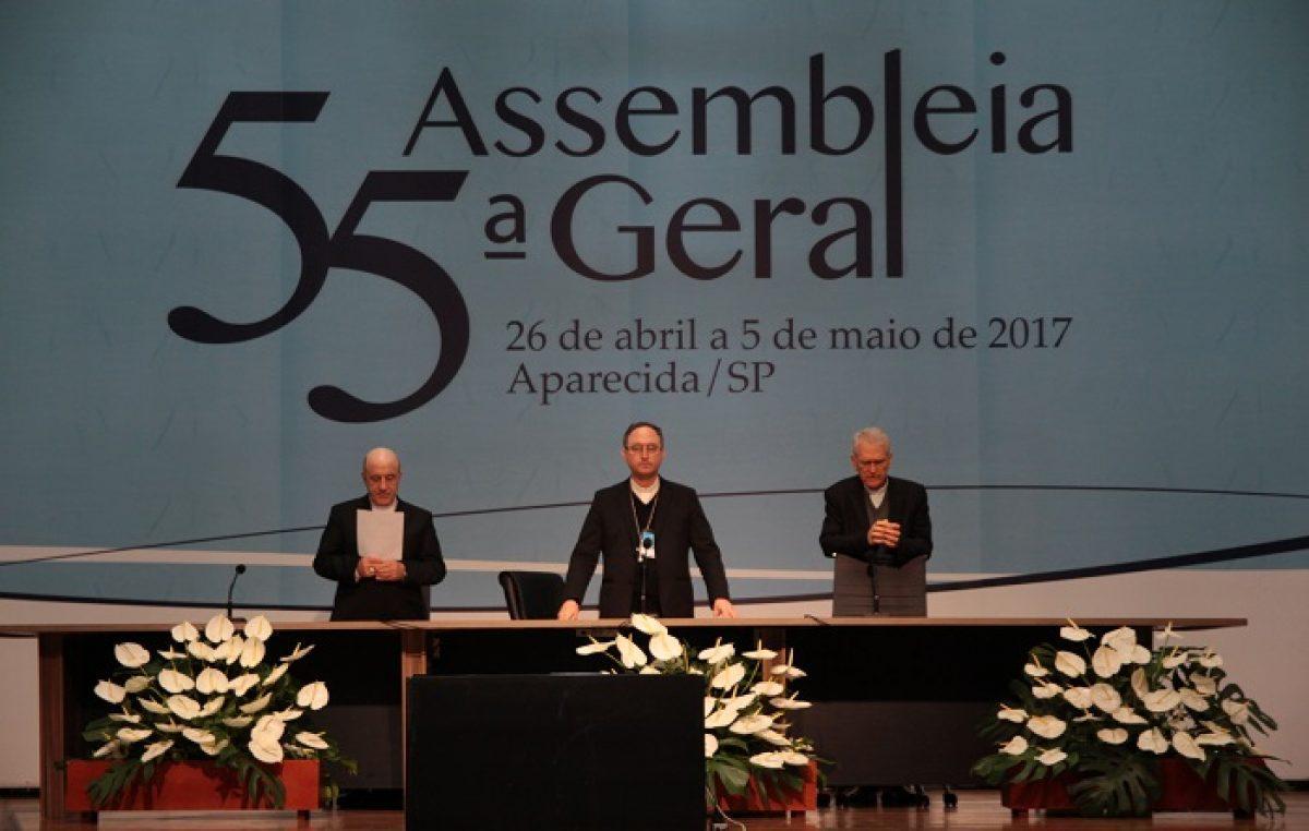 Nós somos chamados a ser uma igreja de discípulos missionários, diz Cardeal Sérgio da Rocha.jpg