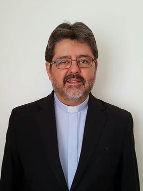 Estarei entre vocês como servidor e aprendiz, disse novo bispo auxiliar de Niterói.jpg Estarei entre vocês como servidor e aprendiz, disse novo bispo auxiliar de Niterói.jpg