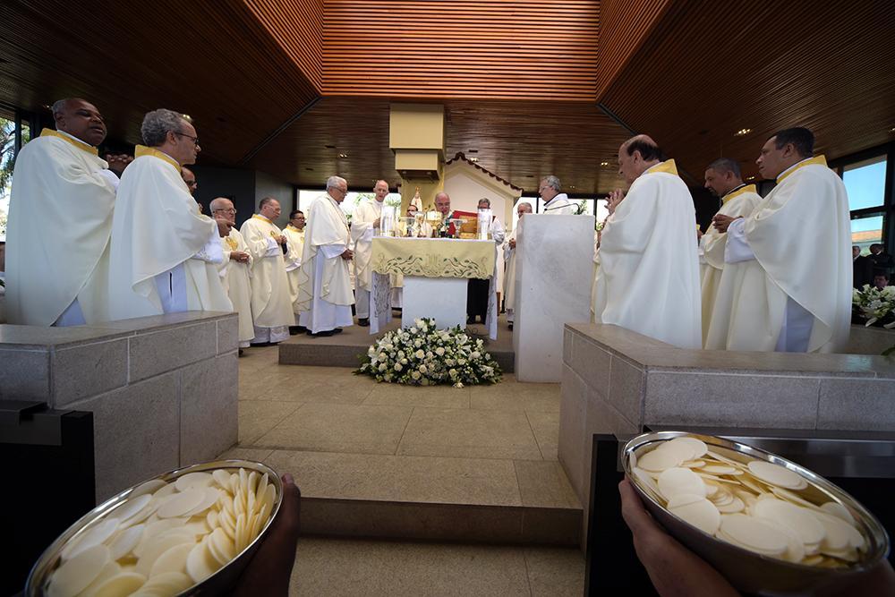 Cardeal do Rio preside cerimônia em sintonia com a canonização dos pastorinhos de Fátima.jpg Cardeal do Rio preside cerimônia em sintonia com a canonização dos pastorinhos de Fátima.jpg