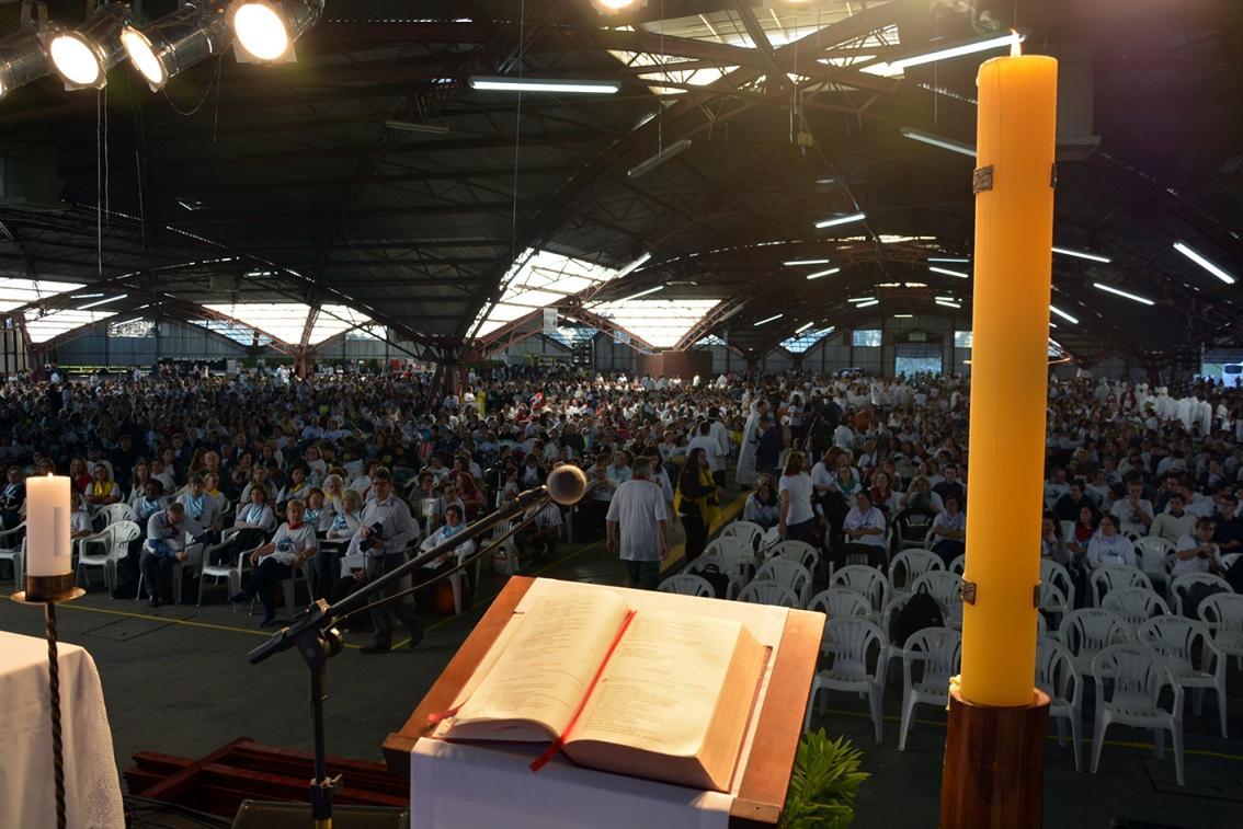 Jornada Estadual de Catequese reúne 6 mil em Caxias do Sul (RS).jpg Jornada Estadual de Catequese reúne 6 mil em Caxias do Sul (RS).jpg