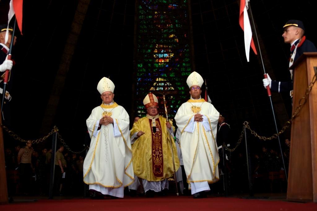 Celebrada na Arquidiocese do Rio de Janeiro a Páscoa dos Militares.jpg Celebrada na Arquidiocese do Rio de Janeiro a Páscoa dos Militares.jpg