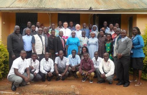 Católicos de Uganda se reúnem para celebrar o Dia Mundial das Comunicações.jpg