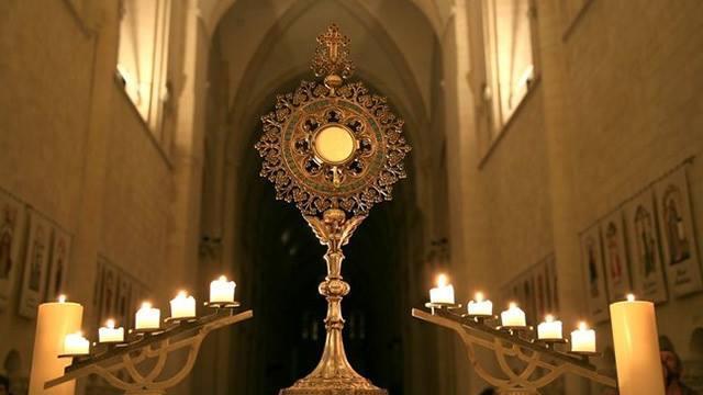 Fiéis cariocas são convidados a participar da 91ª Semana Eucarística, na Igreja de Sant?Ana.jpg Fiéis cariocas são convidados a participar da 91ª Semana Eucarística, na Igreja de Sant?Ana.jpg