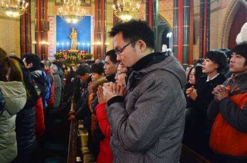 Sacerdote chinês faz balanço de 10 anos da Carta à Igreja na China de Bento XVI.jpg Sacerdote chinês faz balanço de 10 anos da Carta à Igreja na China de Bento XVI.jpg