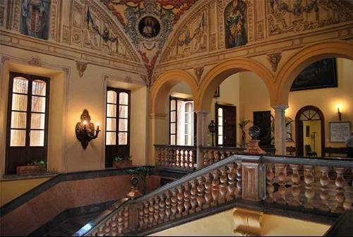 Palácio Arquiepiscopal de Sevilha abre suas portas para visitas guiadas.jpg Palácio Arquiepiscopal de Sevilha abre suas portas para visitas guiadas.jpg