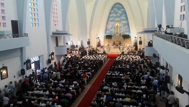 Ordenado no Recife novo bispo de diocese cearense.jpg