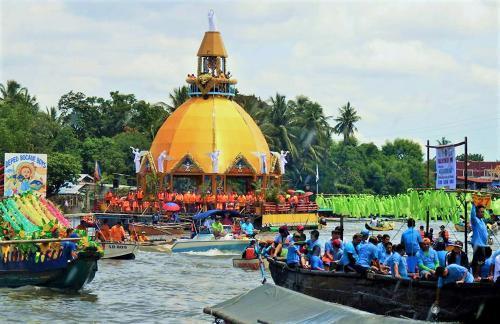 Grande procissão fluvial da Santa Cruz de Wawa é realizada nas Filipinas 1.jpg Grande procissão fluvial da Santa Cruz de Wawa é realizada nas Filipinas 1.jpg