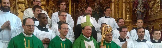 Catedral do México recebe a visita de seminaristas dos Estados Unidos.jpg Catedral do México recebe a visita de seminaristas dos Estados Unidos.jpg