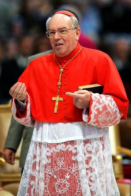 Cardeal Re representará Papa no tricentenário de Aparecida.jpg