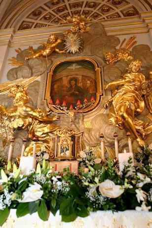 Santuário Romano do Divino Amor recebe peregrinação de militares.jpg