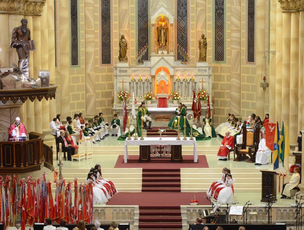 Festa do Divino Espírito Santo acontece na Arquidiocese de Florianópolis.jpg