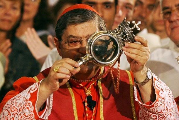 O Sangue de San Gennaro se liquefaz, novamente.jpg