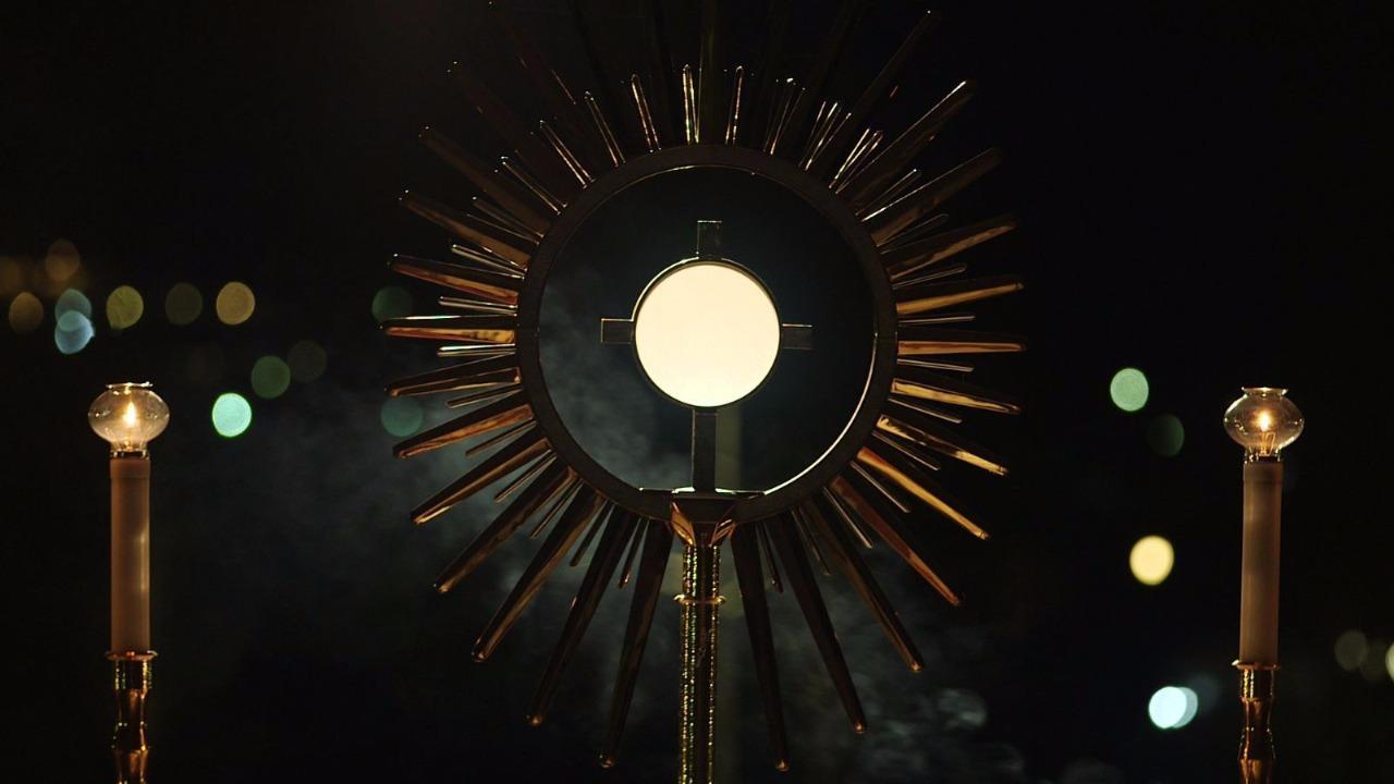 Hora Santa pelas vítimas do terremoto é realizada em Catedral mexicana.jpeg