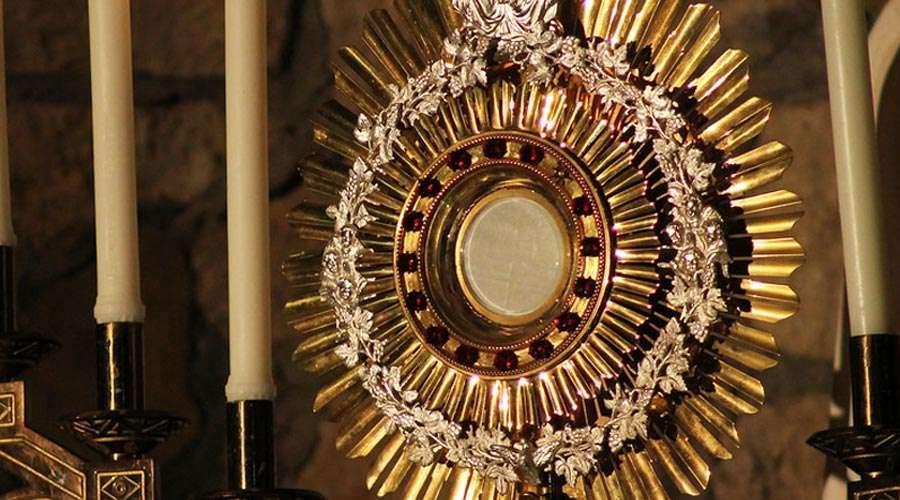 Grupo de Adoração Noturna ao Santíssimo Sacramento completa 100 anos em Diocese Mexicana.jpg Grupo de Adoração Noturna ao Santíssimo Sacramento completa 100 anos em Diocese Mexicana.jpg