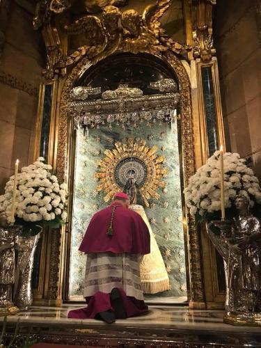 Espanha celebra a festa de Nossa Senhora do Pilar.jpg