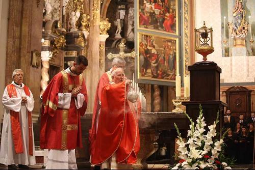 O Santo Cálice está nos pedindo para ter esperança?, exorta o Cardeal Cañizares.jpg