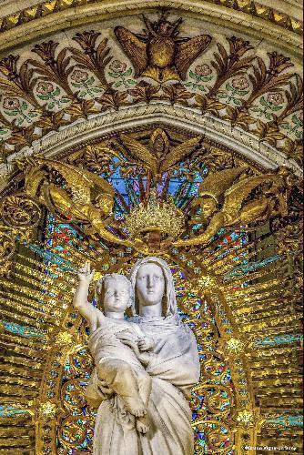 Igreja Católica na França organiza concurso de poesia ?Oferecei uma coroa a Maria?.jpg