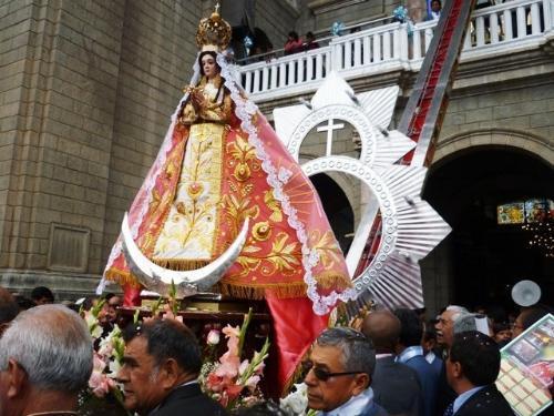 Projeto de lei pode declarar Nossa Senhora como padroeira de cidade peruana.jpg