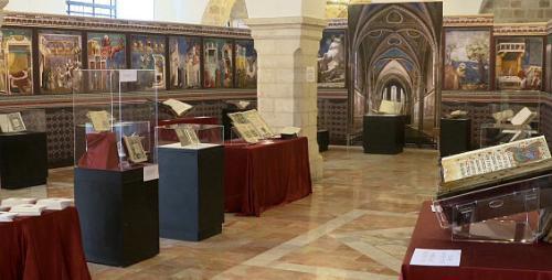 Exposição apresenta São Francisco de Assis por meio de manuscritos e gravuras antigas.jpg