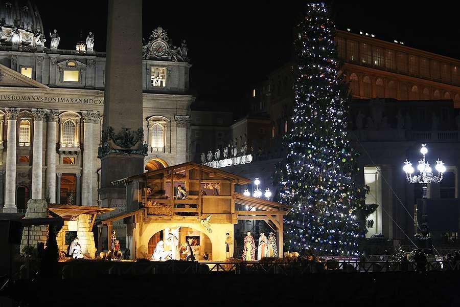 17-11.Tudo preparado para montagem do presépio e árvore de natal 2017, no vaticano.jpg