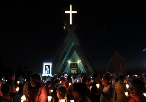 No Sul, Celebração Luminosa atrai milhares de fiéis ao Santuário das Mães.jpg