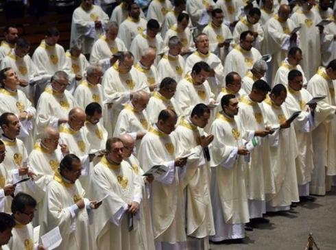 Arquidiocese do Rio celebra ordenação sacerdotal de 11 diáconos.jpg