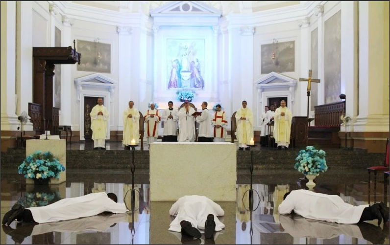 Igreja de Porto Alegre festeja ordenação de três novos diáconos.png
