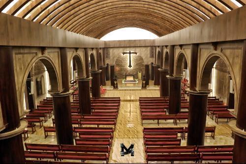 Templo destruído no Iraque renasce com maior beleza e esplendor.jpg