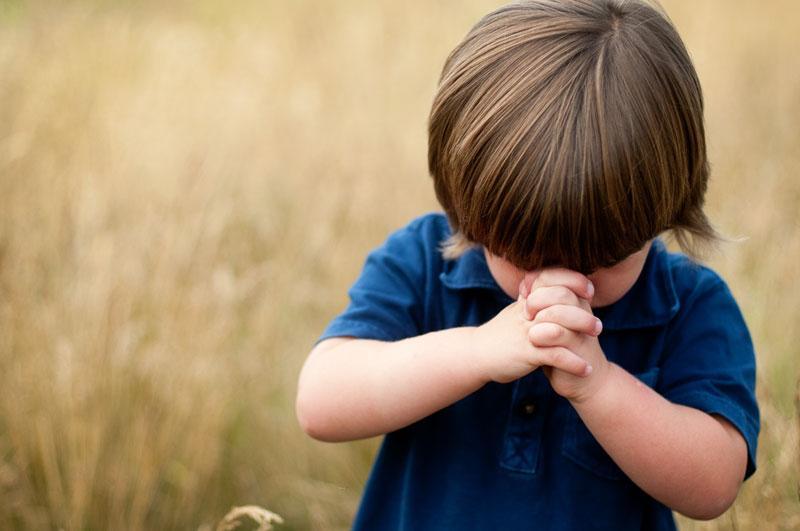 Sacerdote filipino pede que pais apoiem a vocação religiosa dos filhos.jpg