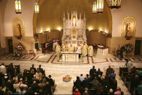 Altar da co-Catedral do Sagrado Coração de Jesus nos EUA é dedicado.jpg