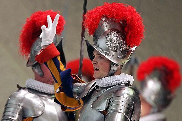 26-01A Guarda Suíça Pontifícia celebra 512 anos de ?Coragem e Fidelidade?0.jpg